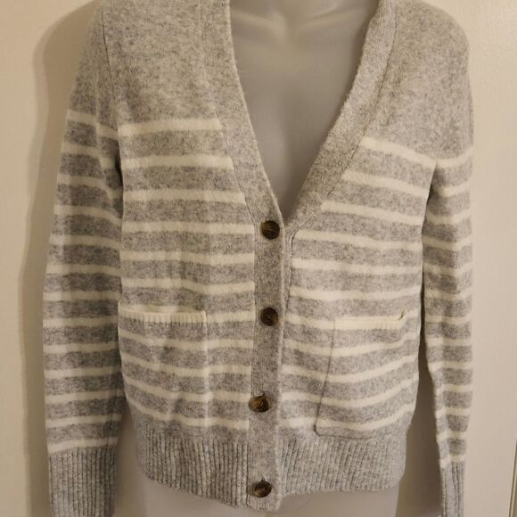 J crew striped V-neck cardigan sweater  extra soft  yarn Size XS - Picture 4 of 7